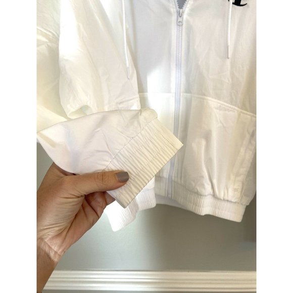 Champion NWT Women’s Woven Full Zip Hoodie Windbreaker Jacket JL7277 $75… - Picture 5 of 9